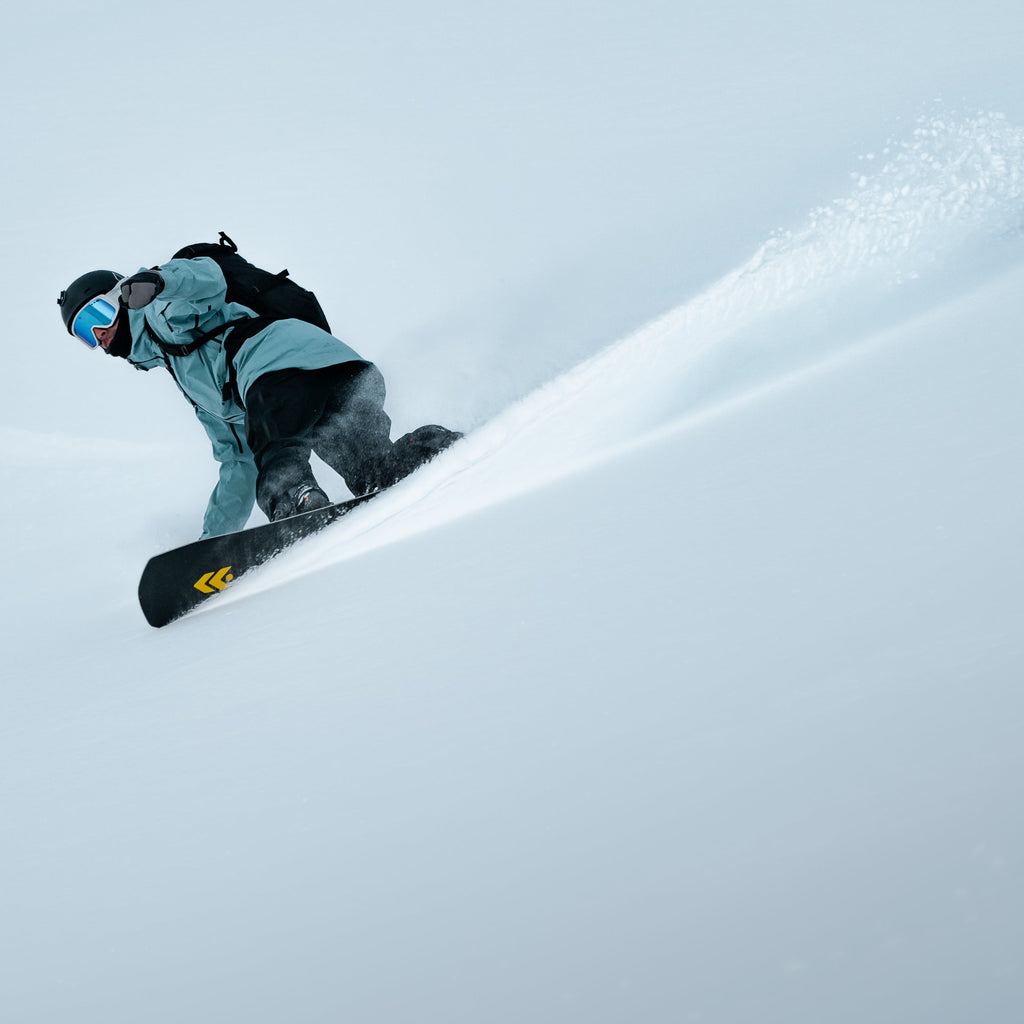Borealis Artefact snowboard Clément Bochatay French Alps - Photo: Morgan Bodet