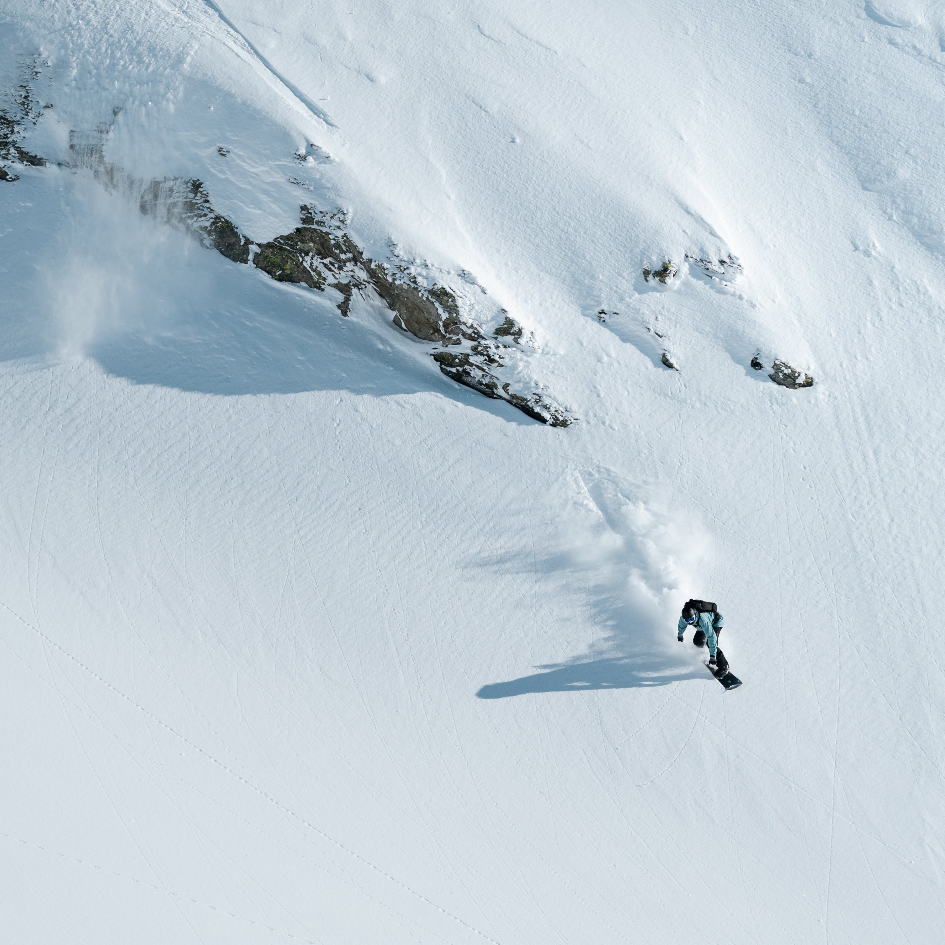 Borealis Artefact snowboard Clément Bochatay French Alps - Photo: Morgan Bodet