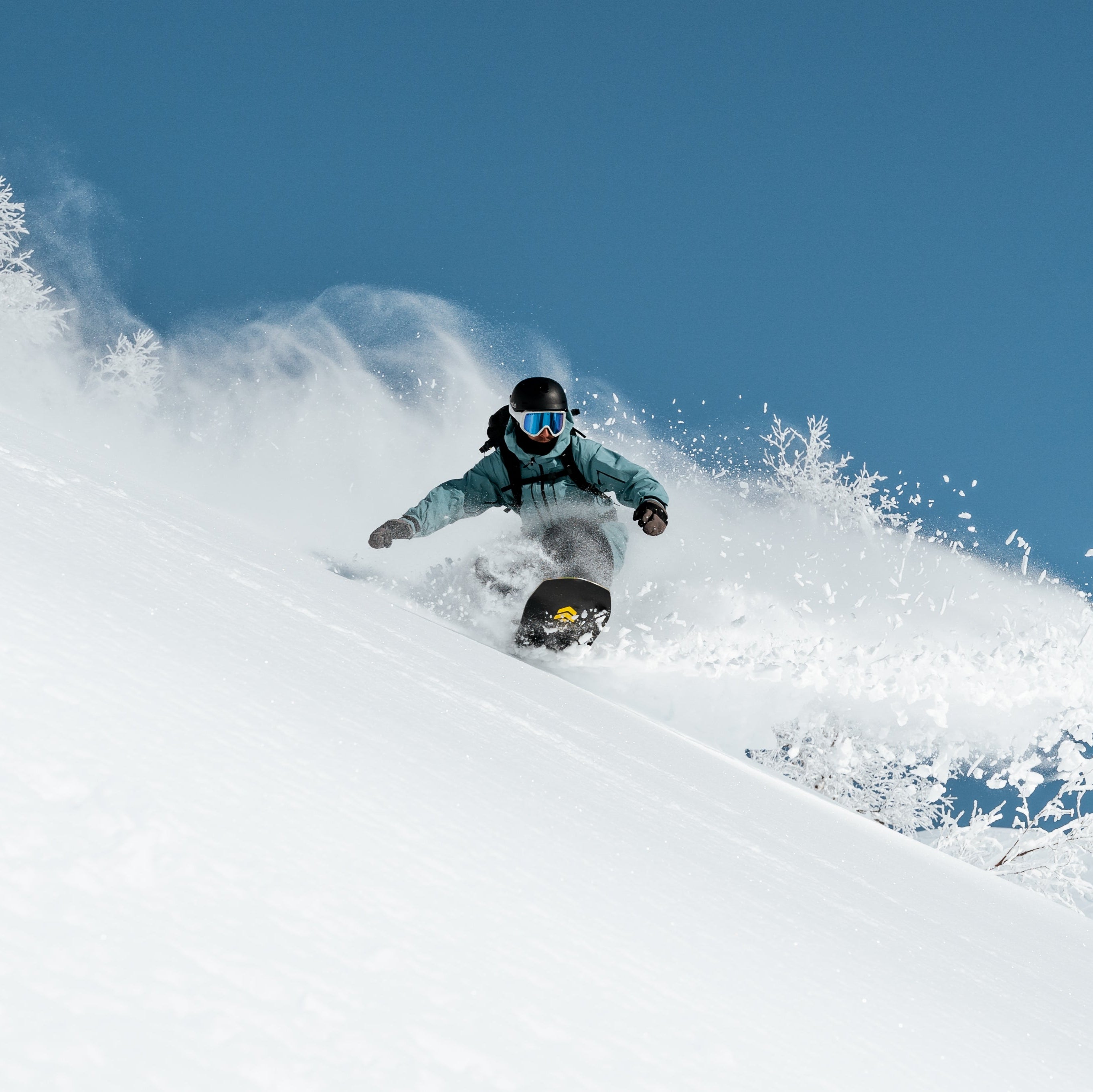 Borealis Artefact snowboard Clément Bochatay French Alps - Photo: Morgan Bodet
