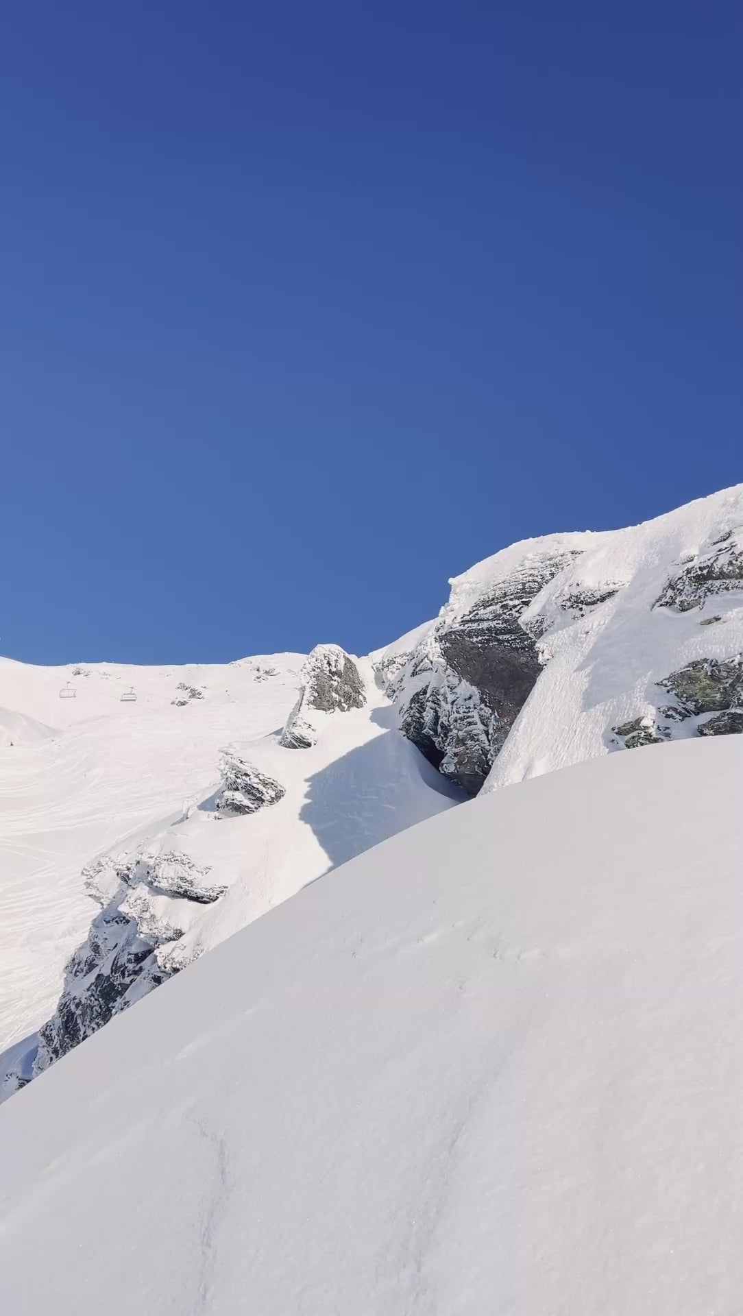 Borealis Artefact Snowboard: All-Mountain Carving Master