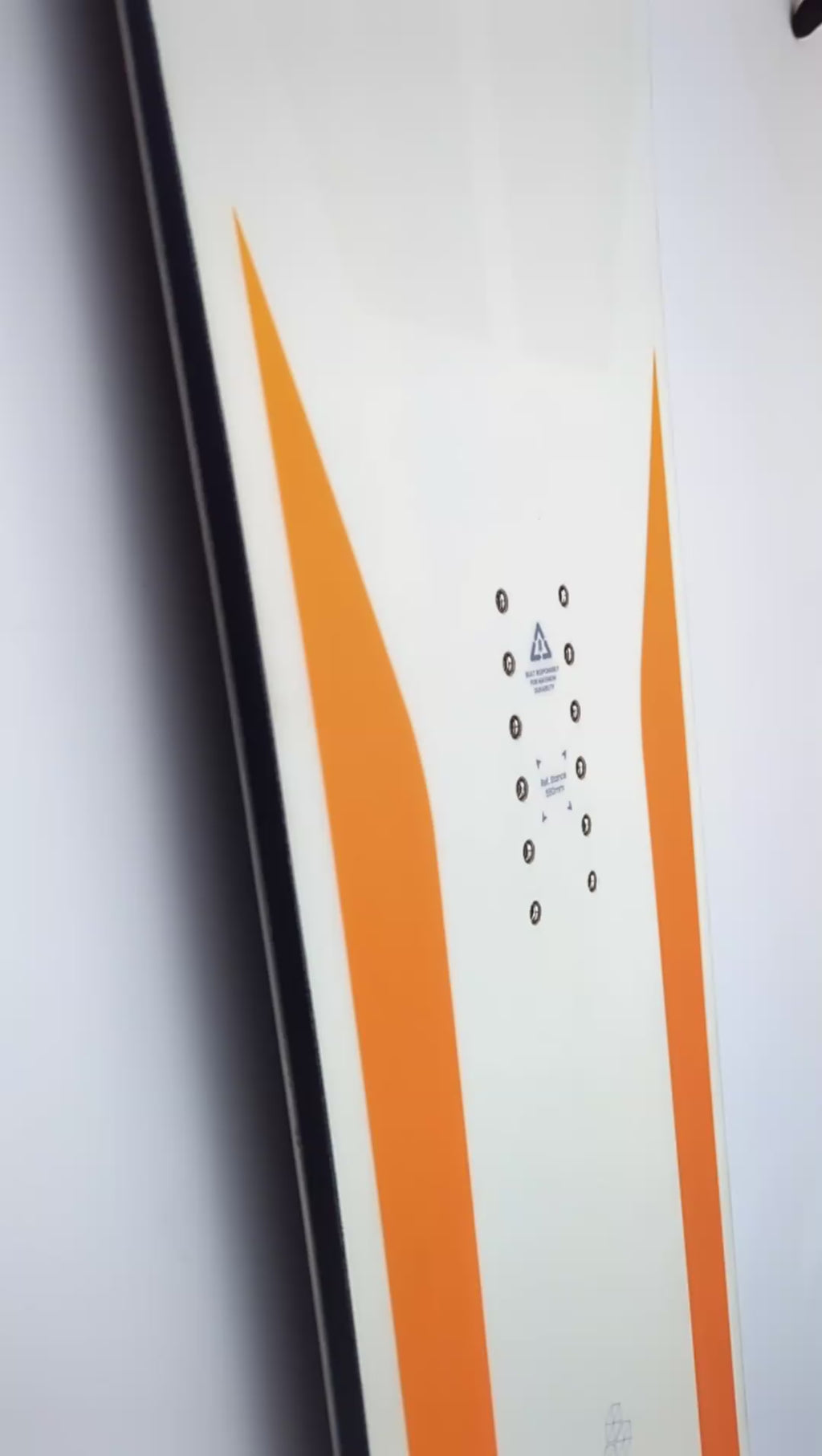 Borealis Auriga One all-mountain freeride snowboard 2026